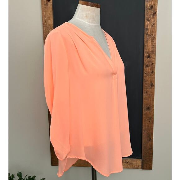 Lush Flowy Blouse M Peach Coral V Neck 3/4 Sleeve Lightweight Work Casual Top - Picture 9 of 10
